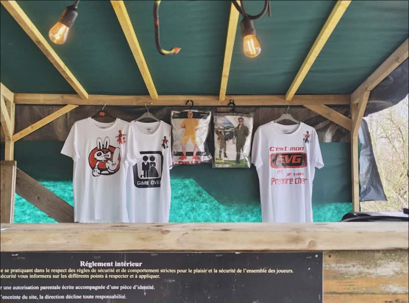vente de costume et t-shirts souvenir pour votre evg/evjf